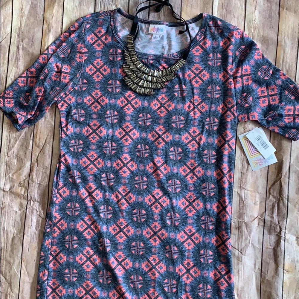 Julia Lularoe T shirt dress